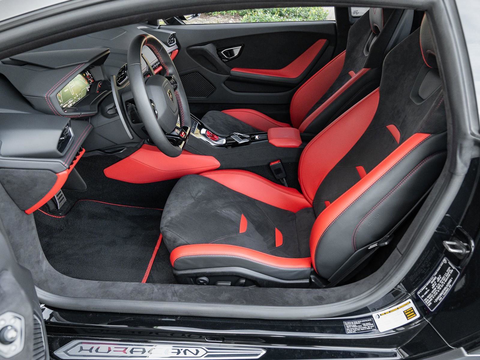 Used 2024 Lamborghini Huracan Tecnica image 19