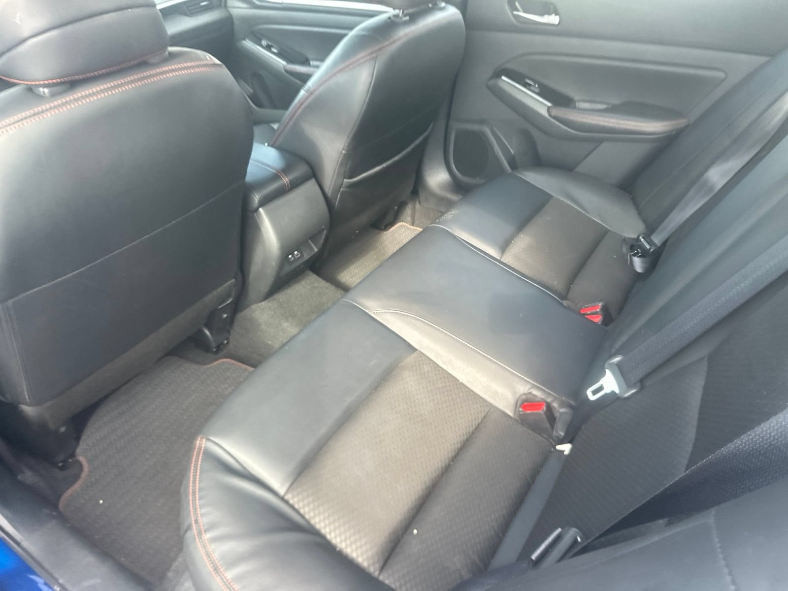 Used 2025 Nissan Altima 2.5 SR FWD image 12