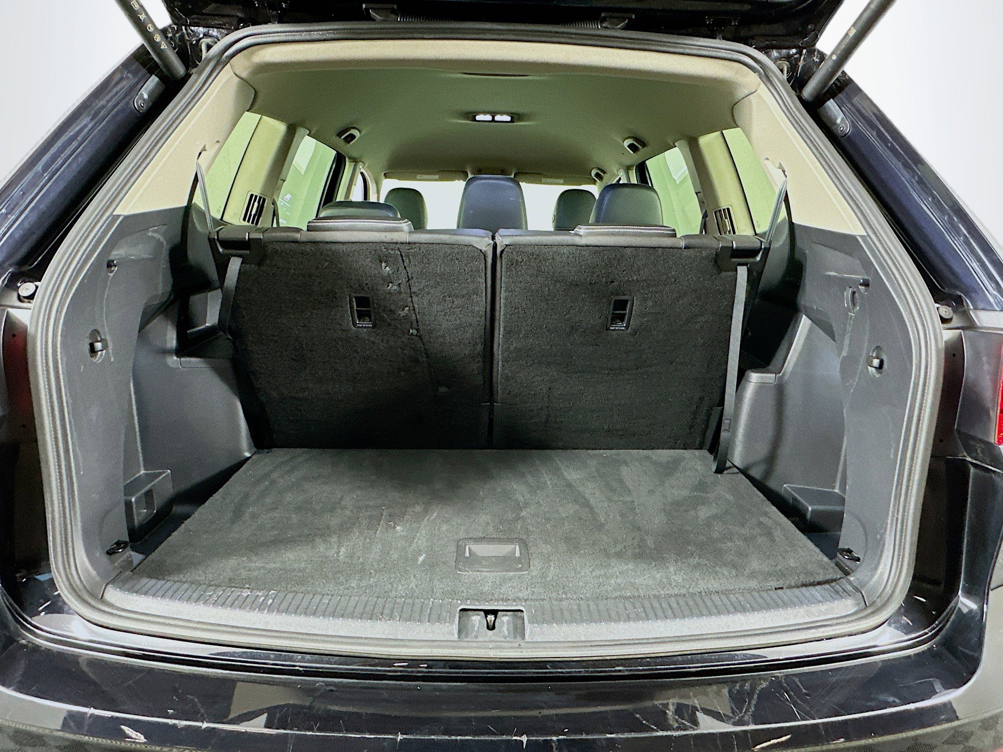 Used 2025 Volkswagen Atlas SE image 29