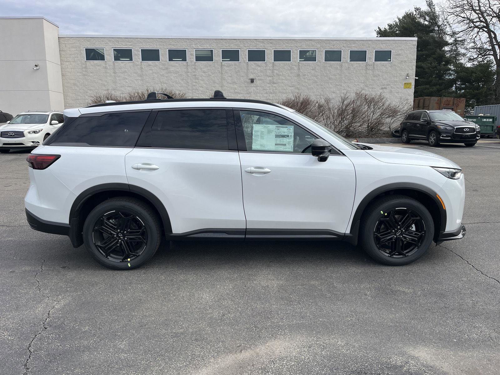 New 2026 INFINITI QX60 Sport w/ Dark Cargo Package image 2