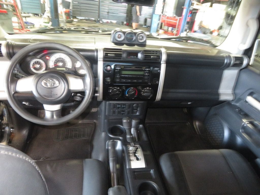Used 2008 Toyota FJ Cruiser 4WD w/ Convenience Pkg image 32