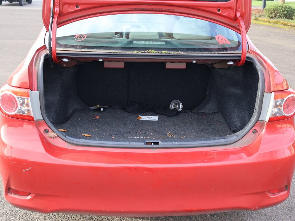 Used 2013 Toyota Corolla LE w/ Premium Pkg image 6