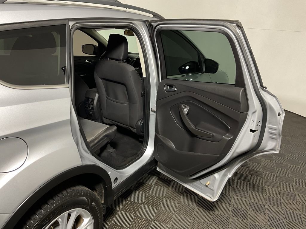 Used 2018 Ford Escape SE w/ SE Sync 3 Package image 31