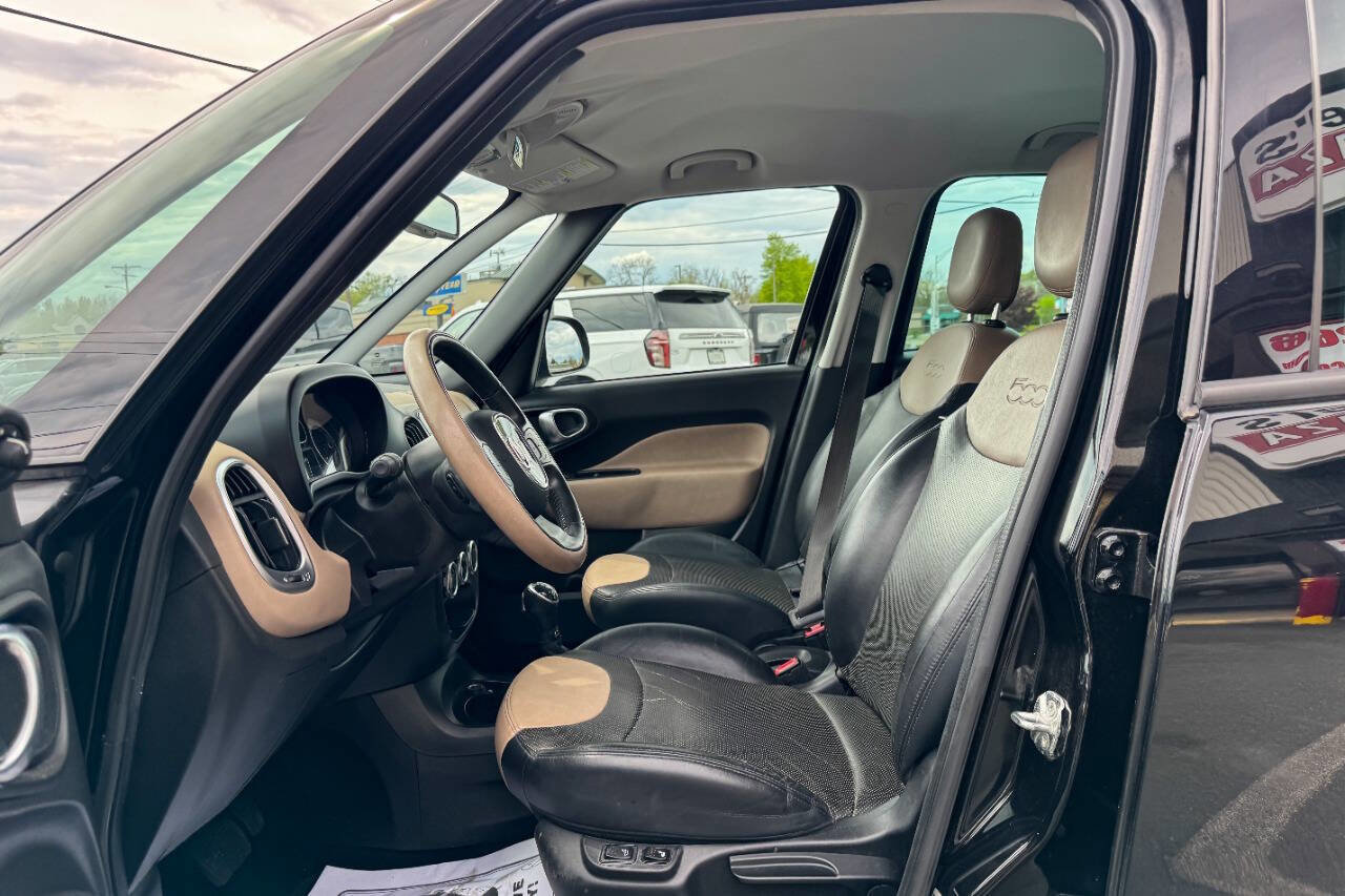 Used 2017 FIAT 500L Trekking w/ Popular Equipment Package FWD image 18