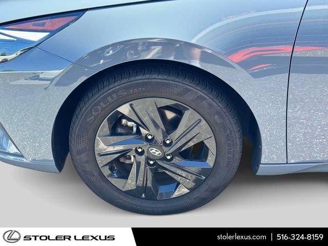 Used 2023 Hyundai Elantra SEL w/ Preferred Accessory Package FWD image 14