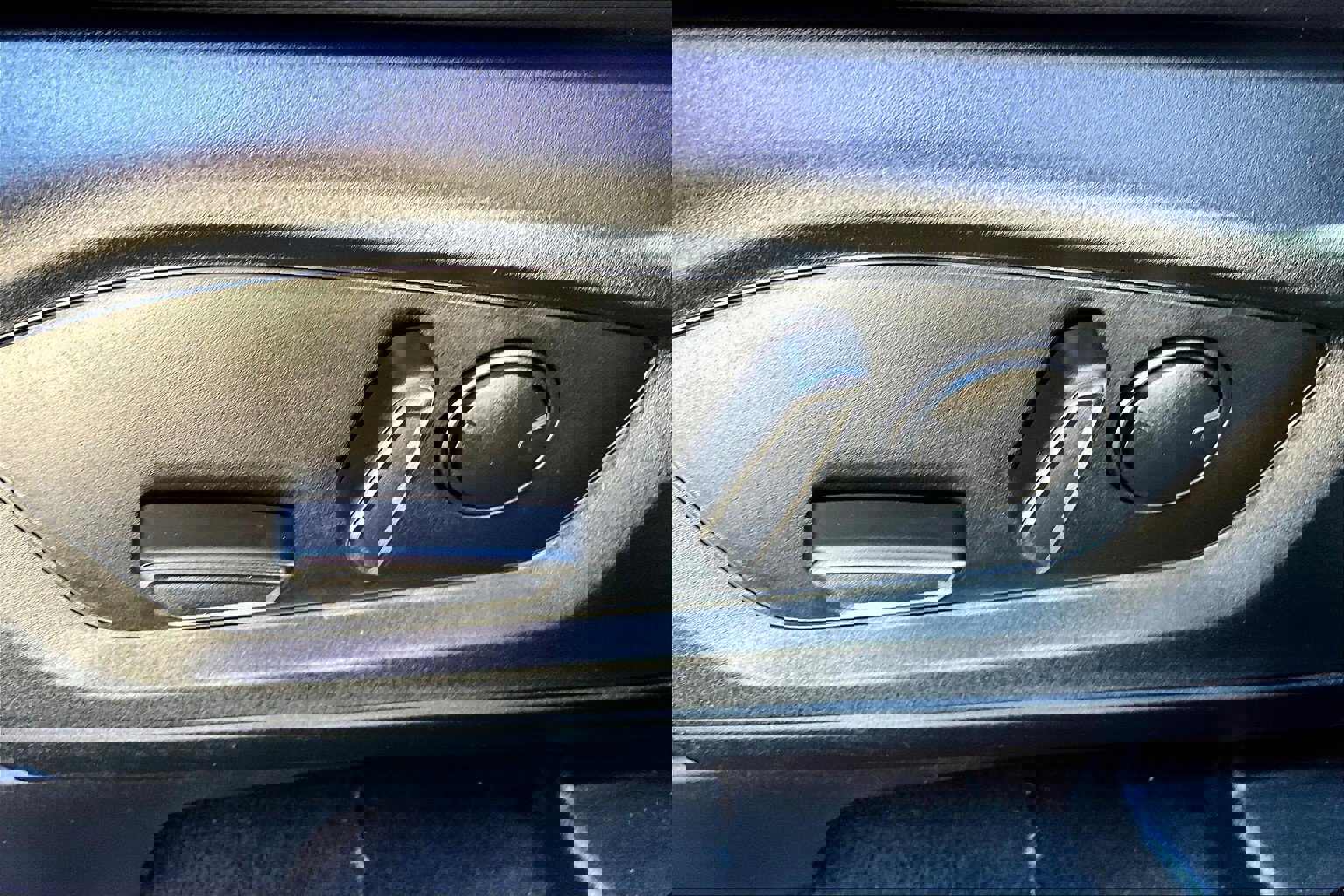 Used 2022 Ford Explorer Limited image 36