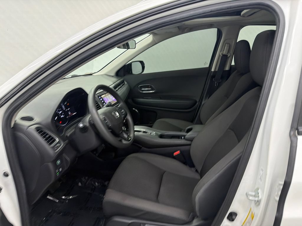 Used 2022 Honda HR-V EX image 9