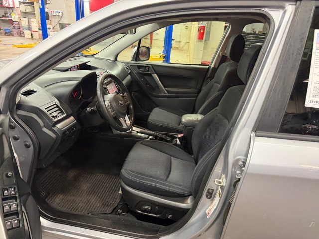 Used 2017 Subaru Forester 2.5i Premium w/ All-Weather Package AWD/4WD image 27