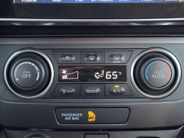 Used 2025 Nissan Leaf S image 9