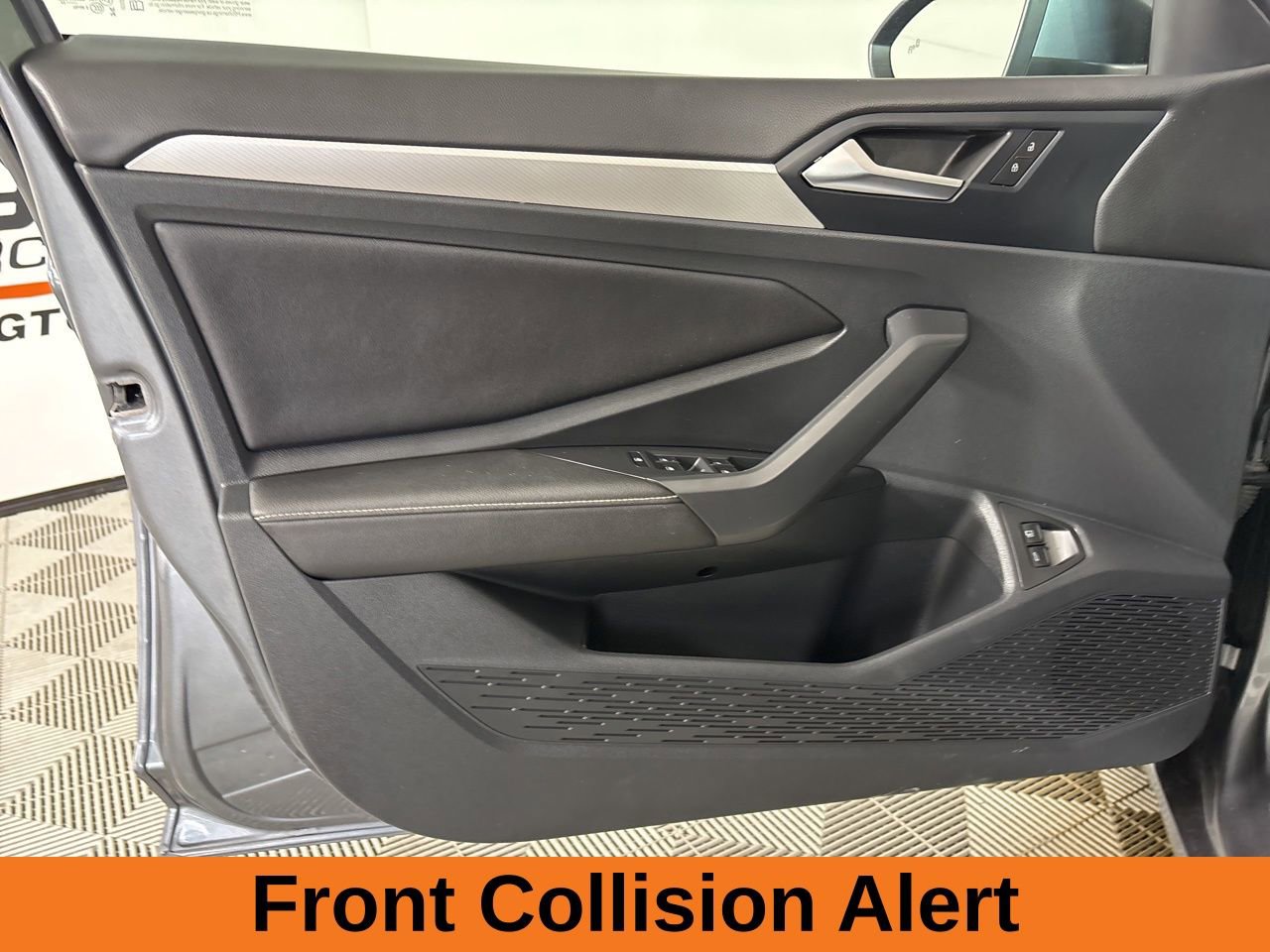 Used 2024 Volkswagen Jetta S image 8