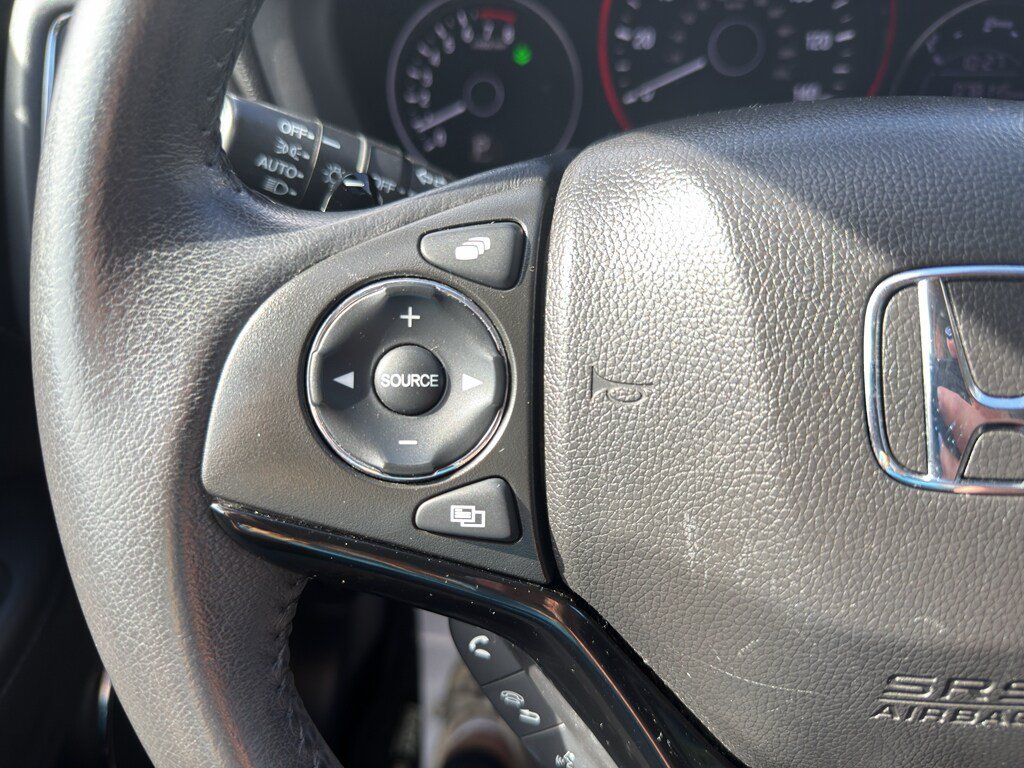 Used 2018 Honda HR-V EX-L image 16