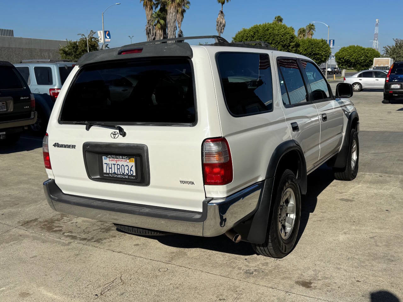 Used 2000 Toyota 4Runner Base 4dr SUV image 10