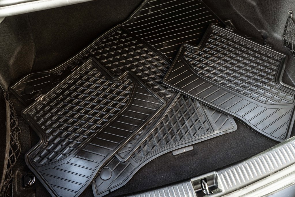 Used 2018 Mercedes-Benz C 300 4MATIC Sedan image 36