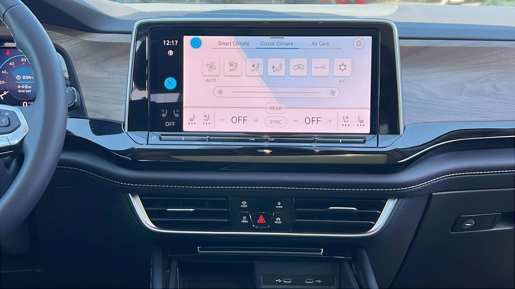 Used 2024 Volkswagen Atlas SE image 22