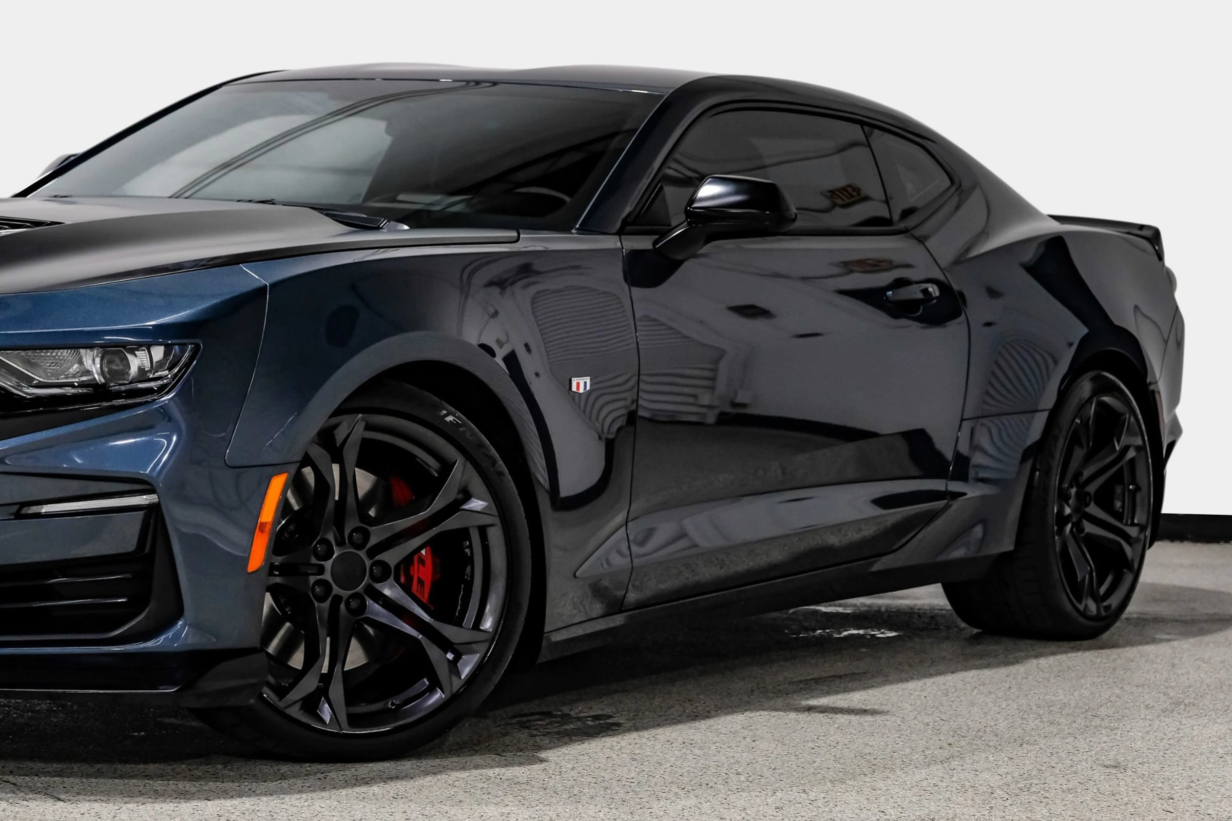 Used 2019 Chevrolet Camaro SS RWD image 13