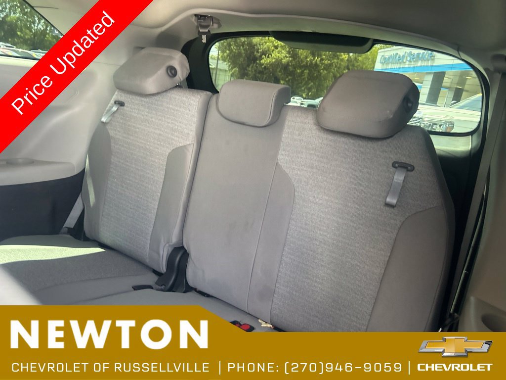 Used 2022 Toyota Sienna LE FWD image 37