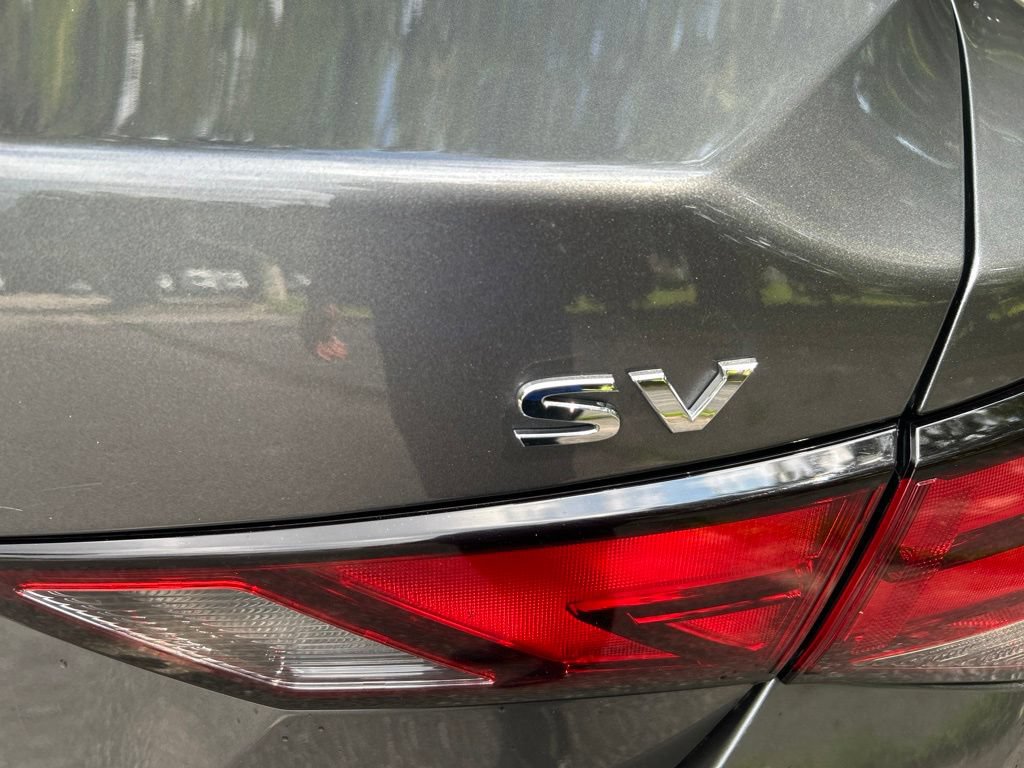 Used 2024 Nissan Sentra SV FWD image 10