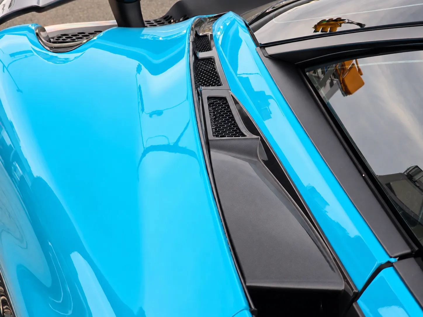 Used 2019 McLaren 720S RWD image 17