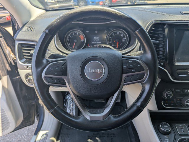 Used 2019 Jeep Cherokee Limited AWD/4WD image 13