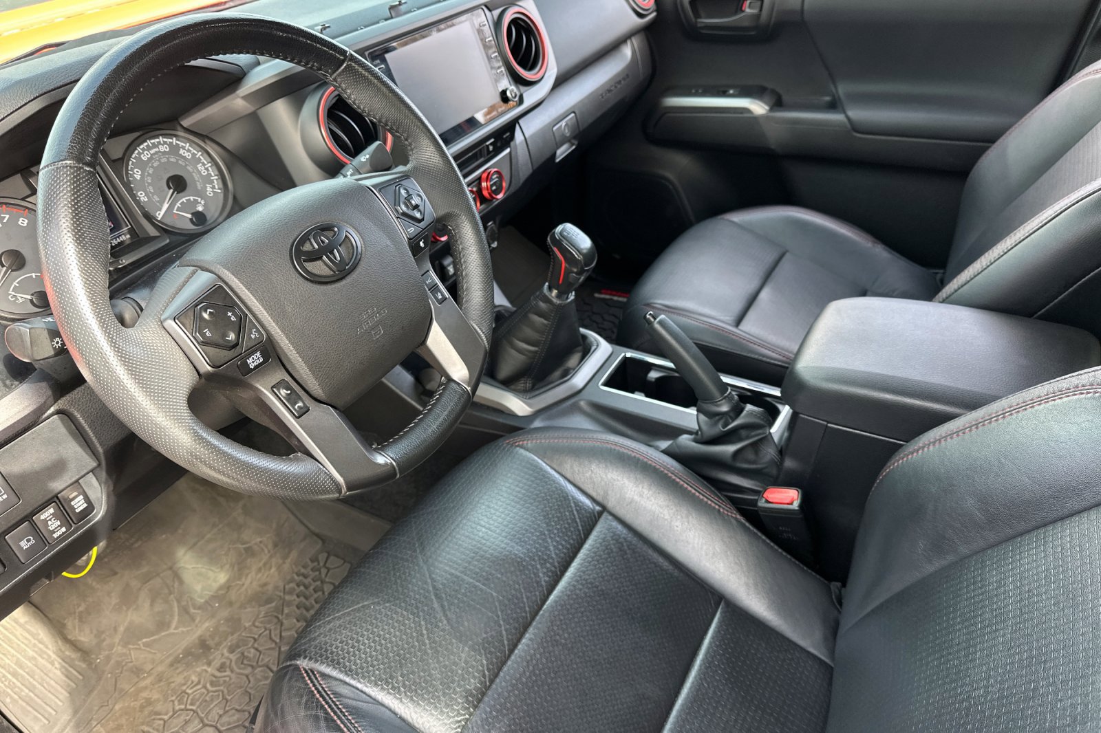 Used 2023 Toyota Tacoma TRD Pro AWD/4WD image 9