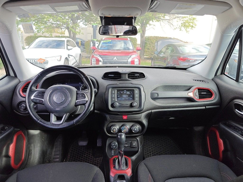 Used 2016 Jeep Renegade Trailhawk image 22