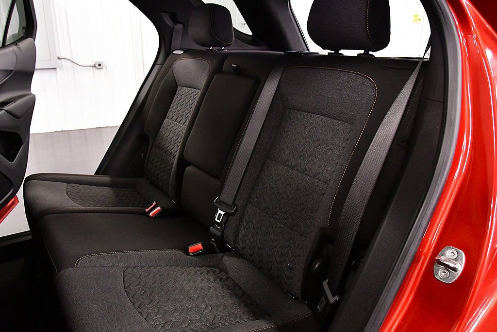 Used 2023 Chevrolet Equinox LT image 28