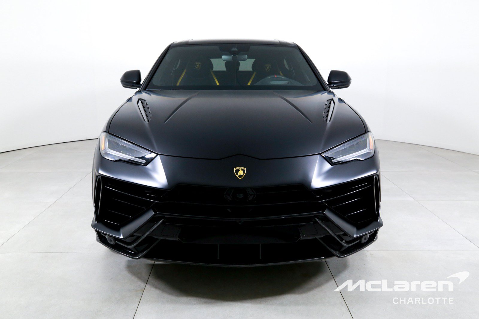 Used 2024 Lamborghini Urus Performante AWD/4WD image 4