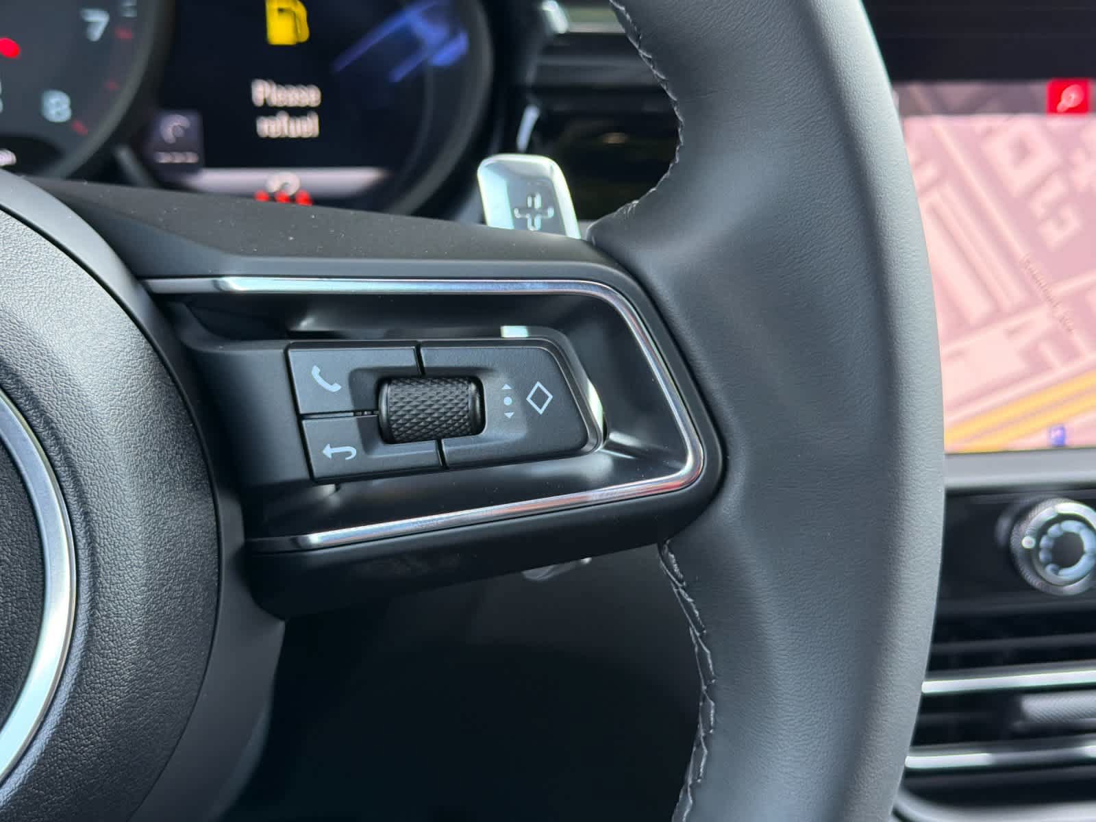 New 2026 Porsche Macan AWD/4WD image 27