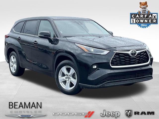 Used 2024 Toyota Highlander LE