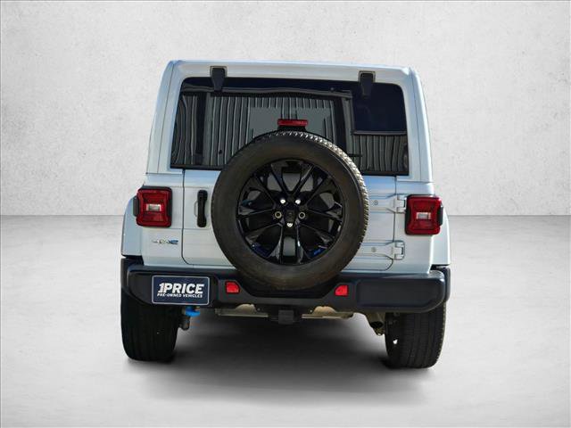 Used 2022 Jeep Wrangler Unlimited Sahara w/ Cold Weather Group image 6