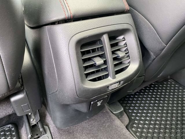 Used 2017 Jeep Cherokee Trailhawk AWD/4WD image 6