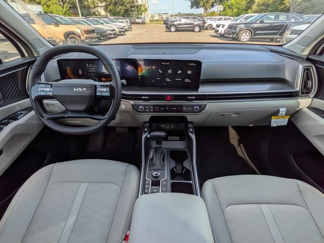 New 2026 Kia Sorento S FWD image 17