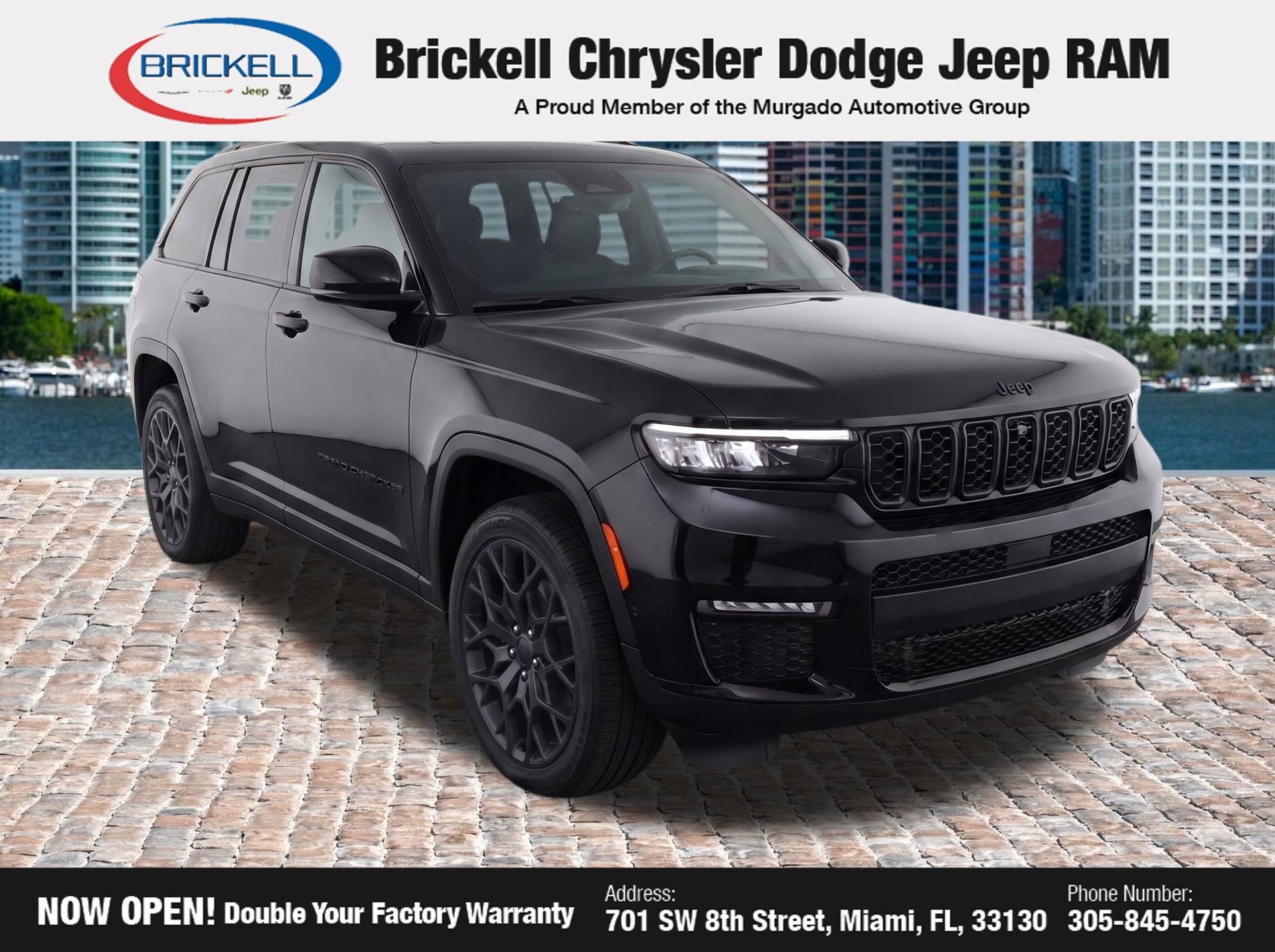 Used 2023 Jeep Grand Cherokee L Summit AWD/4WD image 2