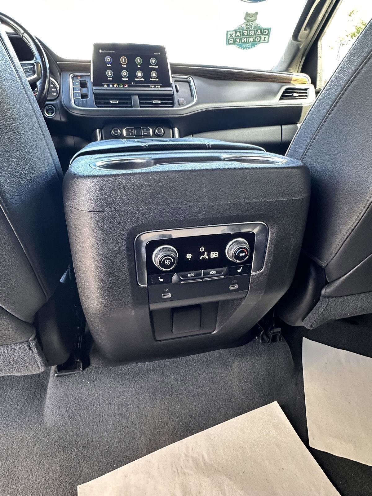 Used 2021 Chevrolet Suburban Premier w/ Premium Package RWD image 16