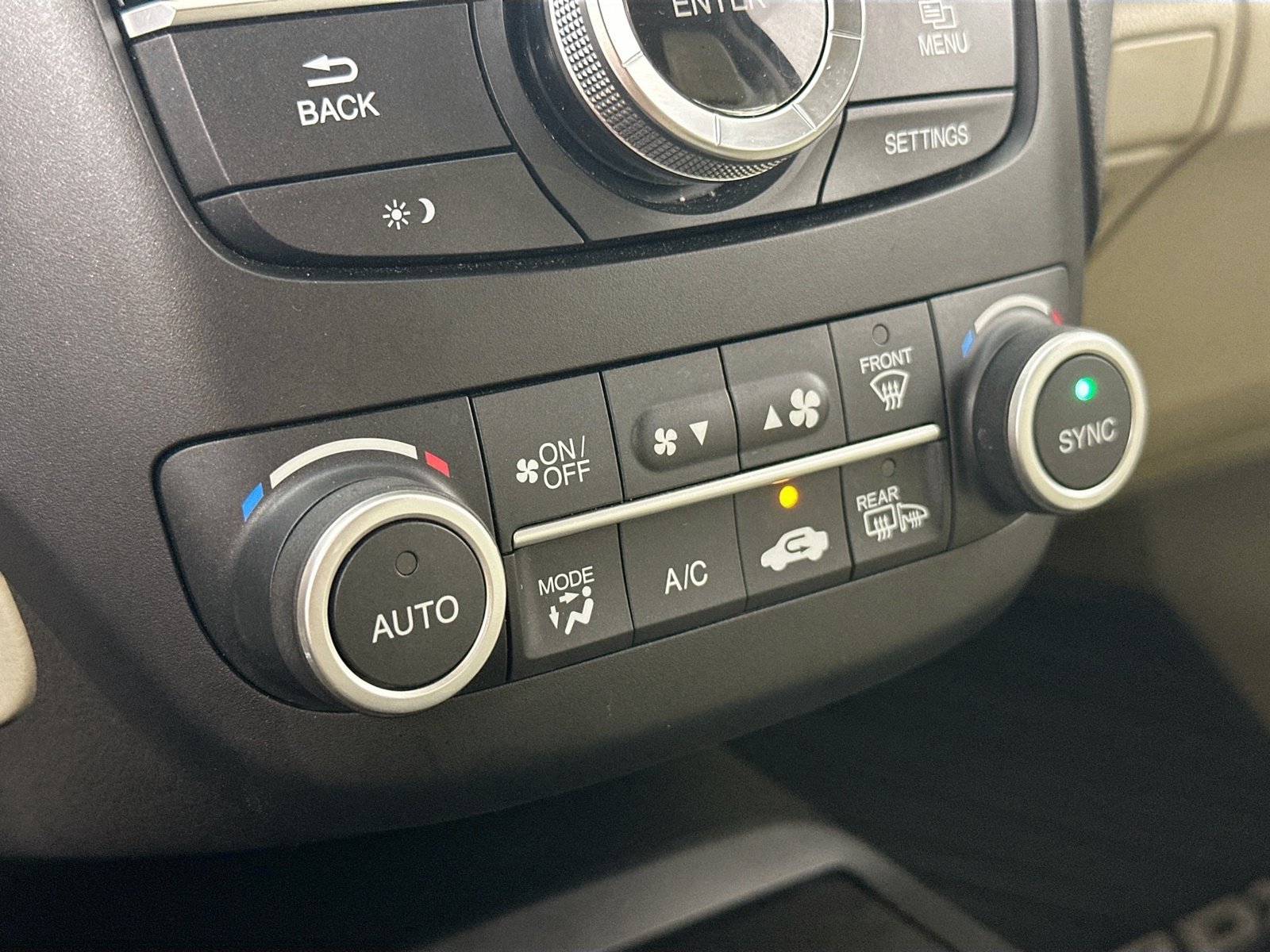 Used 2017 Acura RDX w/ Technology Package FWD image 16