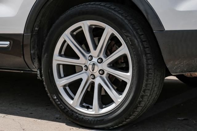 Used 2016 Ford Explorer Limited image 65