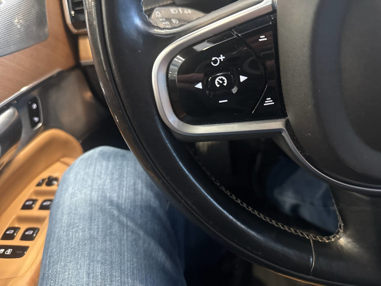 Used 2018 Volvo XC90 T6 Inscription w/ Luxury Package AWD/4WD image 29