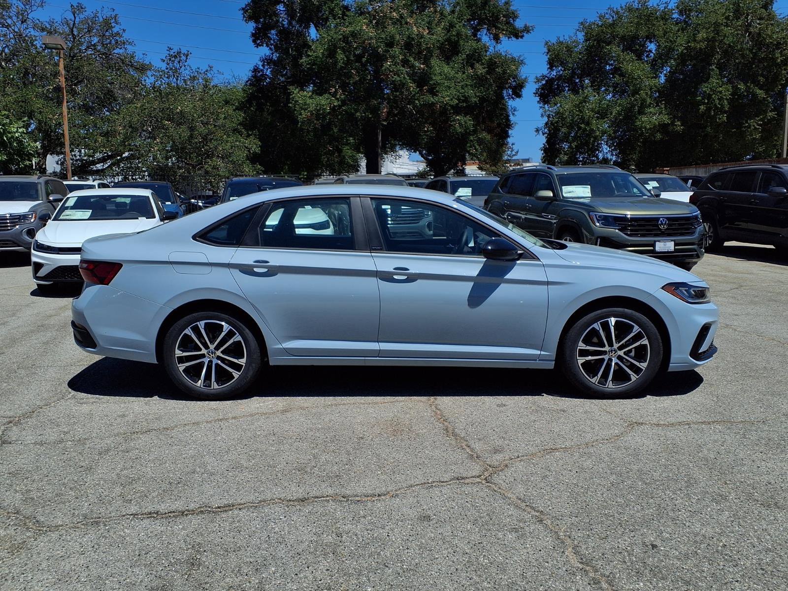 New 2026 Volkswagen Jetta Sport FWD image 3