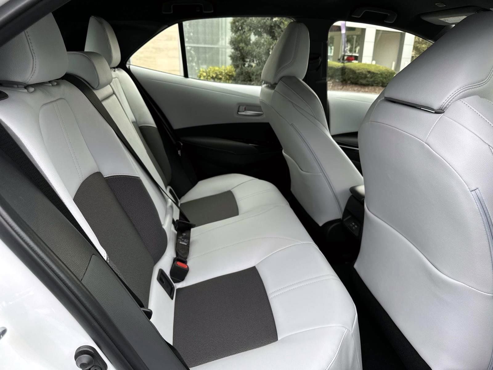 Used 2025 Toyota Corolla XSE image 18