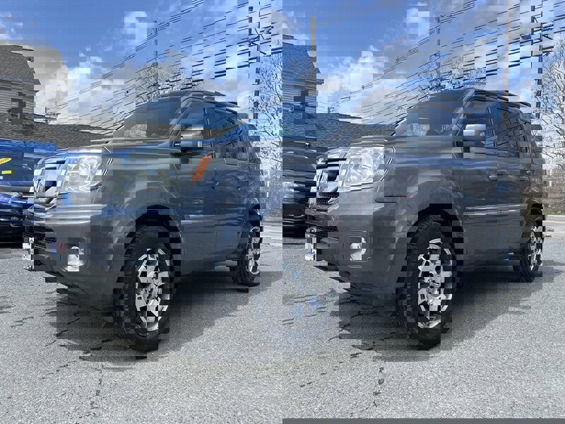 Used 2011 Honda Pilot Touring image 1