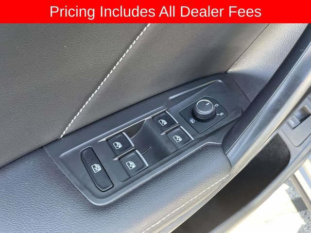 Used 2024 Volkswagen Tiguan SE AWD/4WD image 20