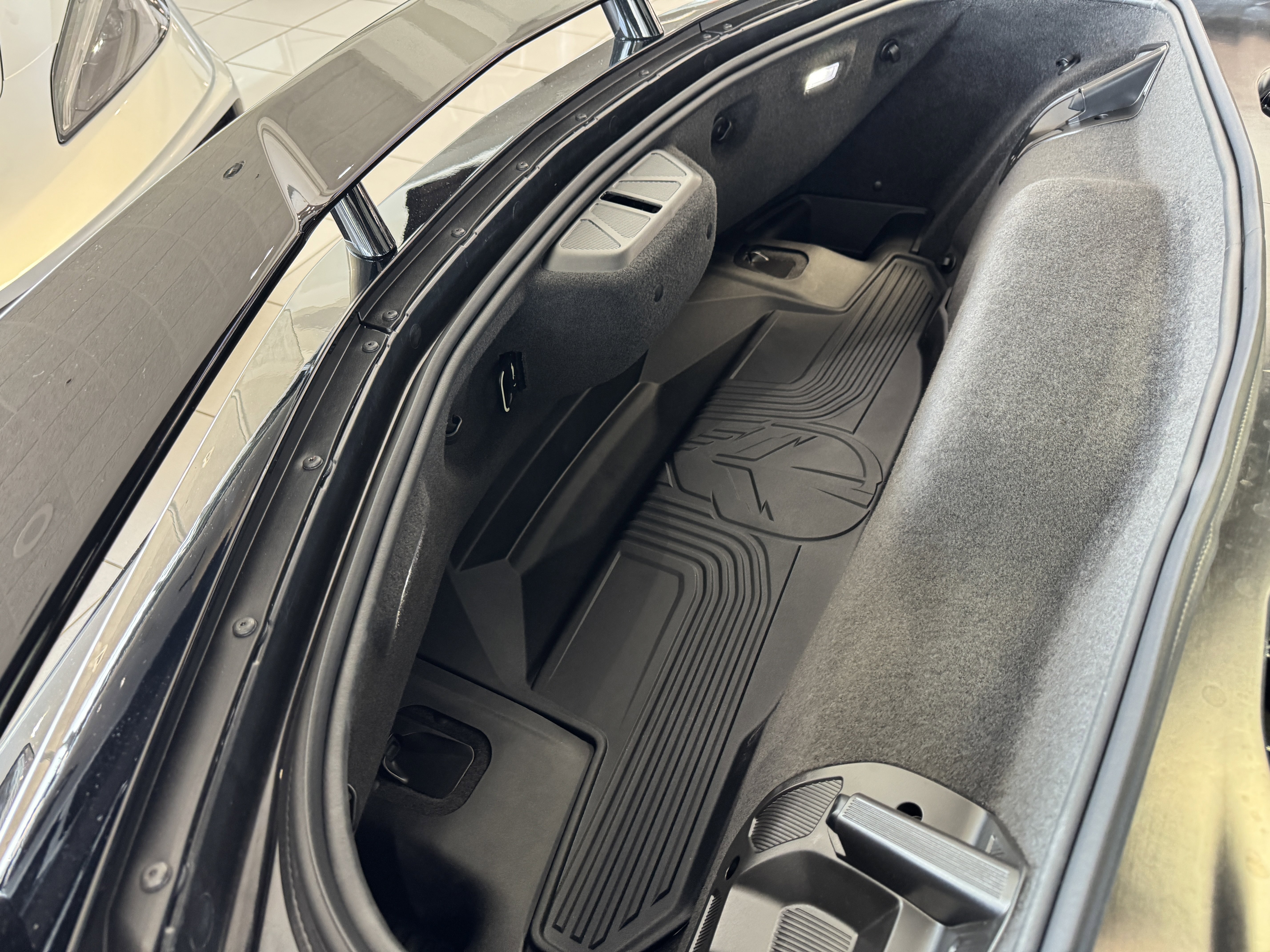 New 2026 Chevrolet Corvette Stingray Coupe w/ Z51 Performance Package image 15