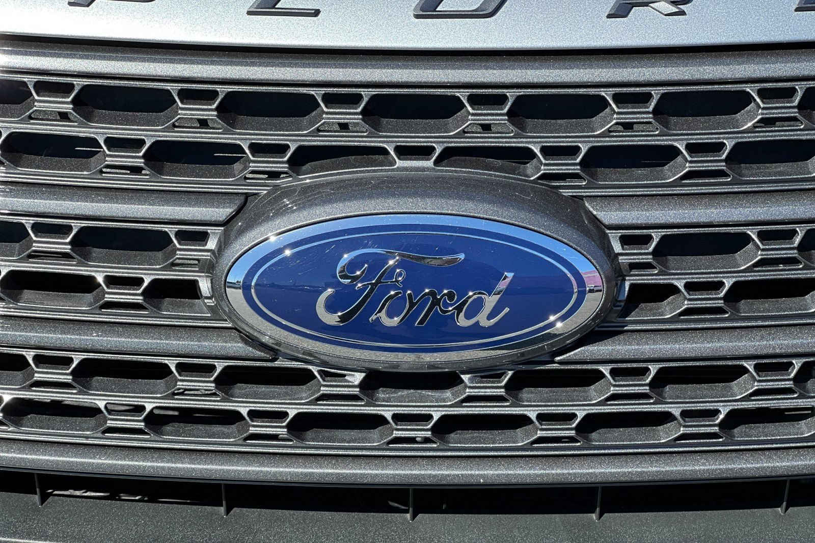 Used 2022 Ford Explorer XLT w/ Equipment Group 202A RWD image 45
