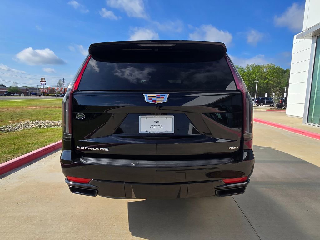 Used 2024 Cadillac Escalade Sport Platinum AWD/4WD image 4