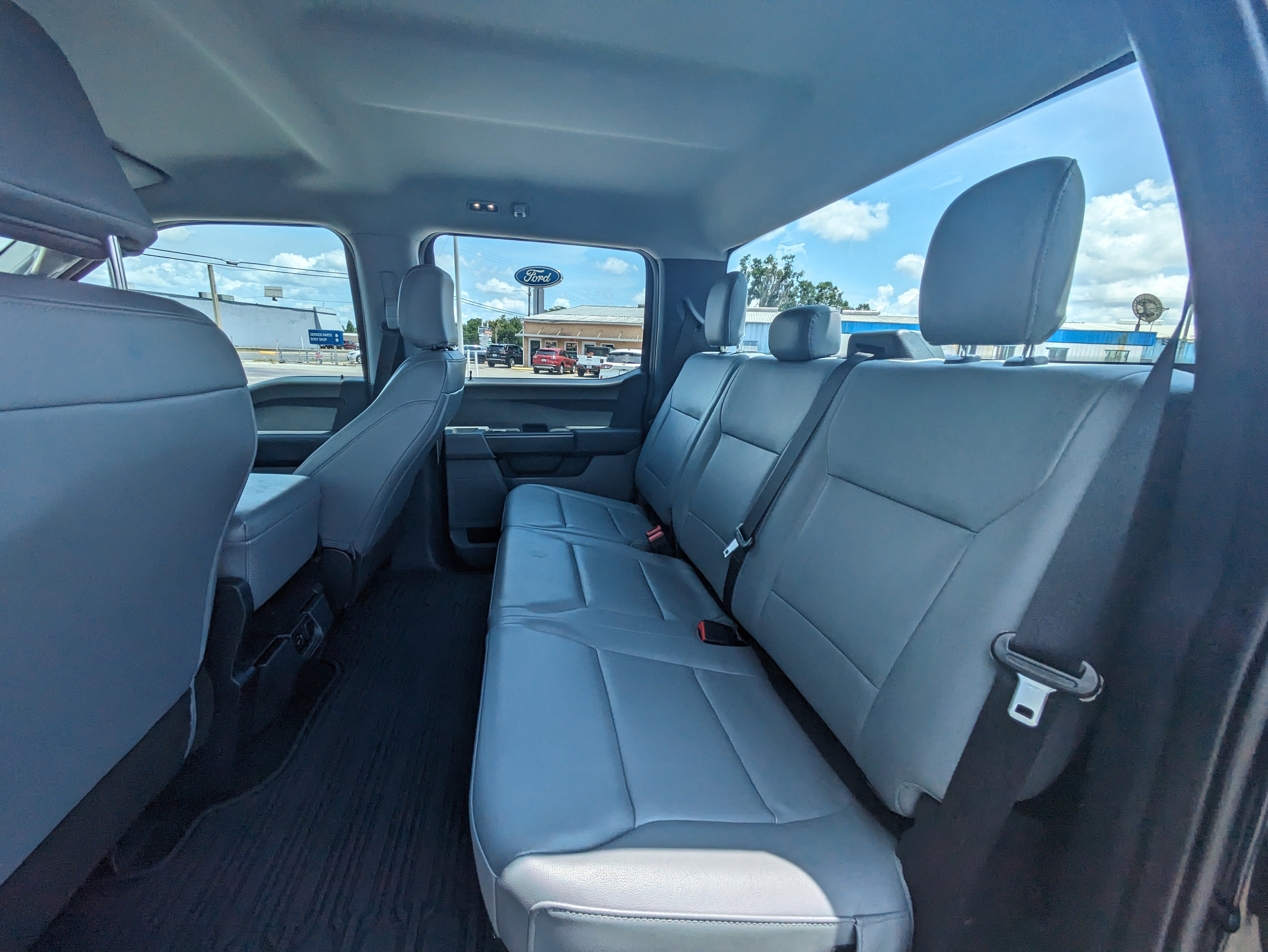 Used 2023 Ford F150 XL w/ Trailer Tow Package image 11