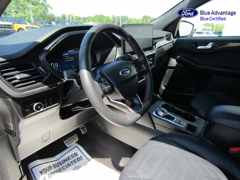 Used 2023 Ford Escape ST-Line Elite w/ Premium Technology Package AWD/4WD image 15