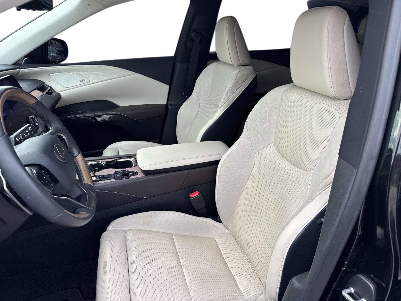 Used 2023 Lexus RX 350 w/ Accessory Package (Z1) image 22