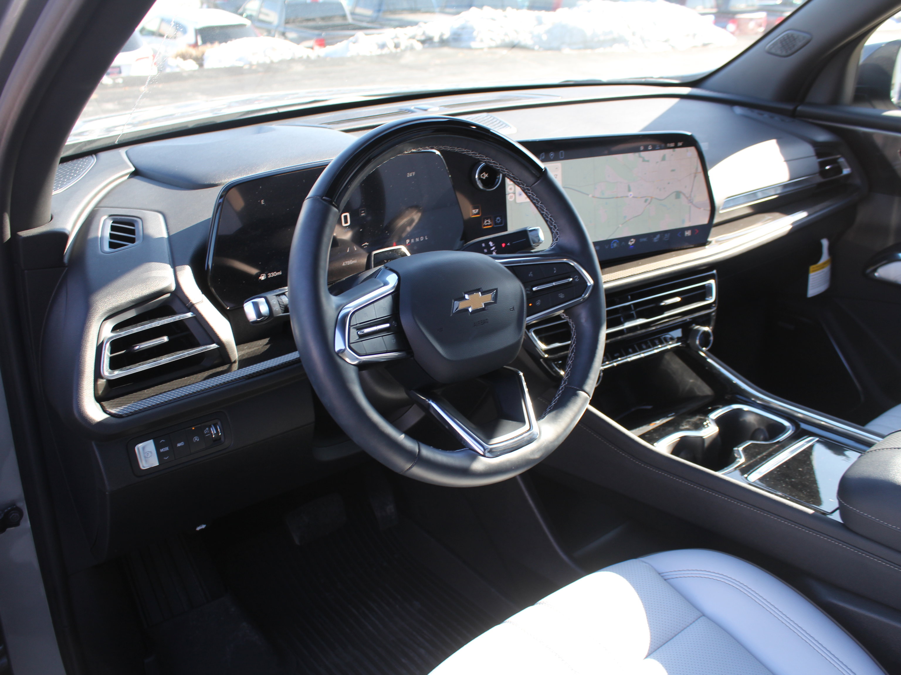 New 2026 Chevrolet Traverse High Country w/ LPO, Floor Liner Package image 11