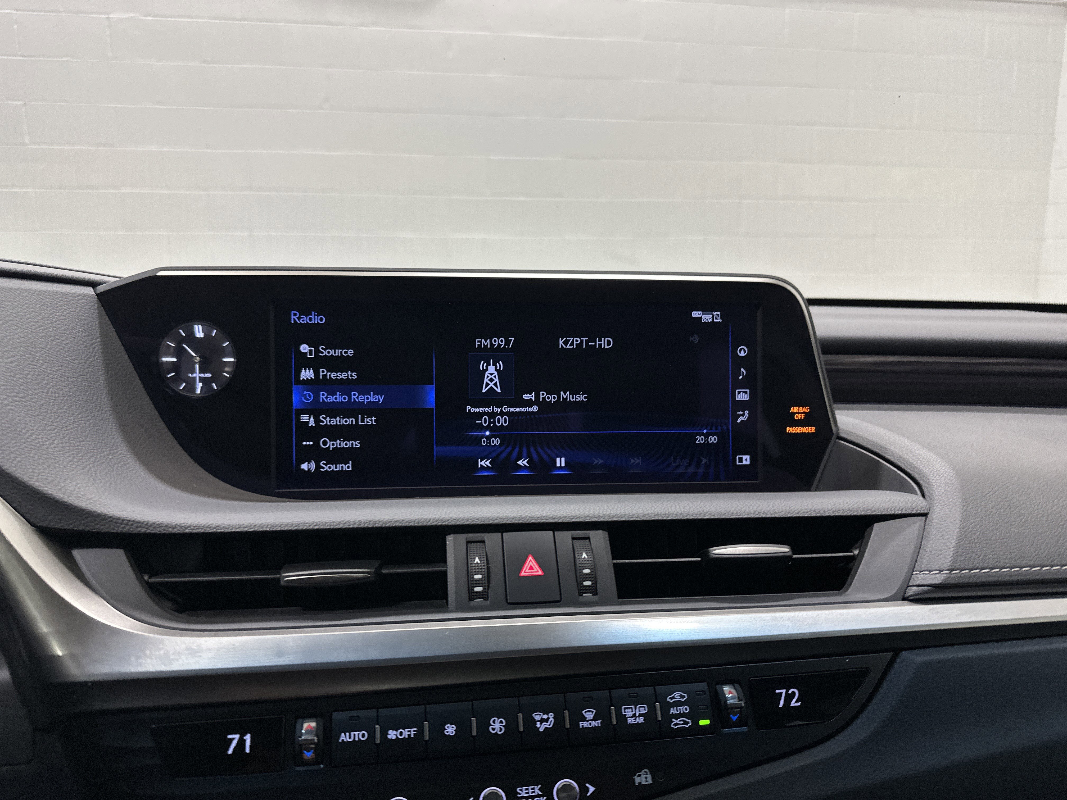 Used 2020 Lexus ES 350 w/ Accessory Package FWD image 23