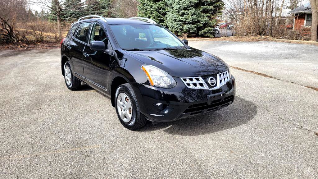 Used 2014 Nissan Rogue S image 1